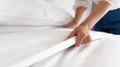 Vita plagg kommer att glänsa utan kokning och klorin – kom ihåg en enkel hemlighet